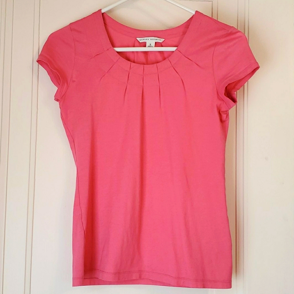 Banana Republic pink top